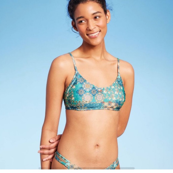 Wild Fable Women’s scoop front bikini - Picture 2 of 8